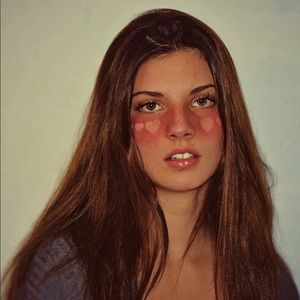 Meet your Posher, Isabel